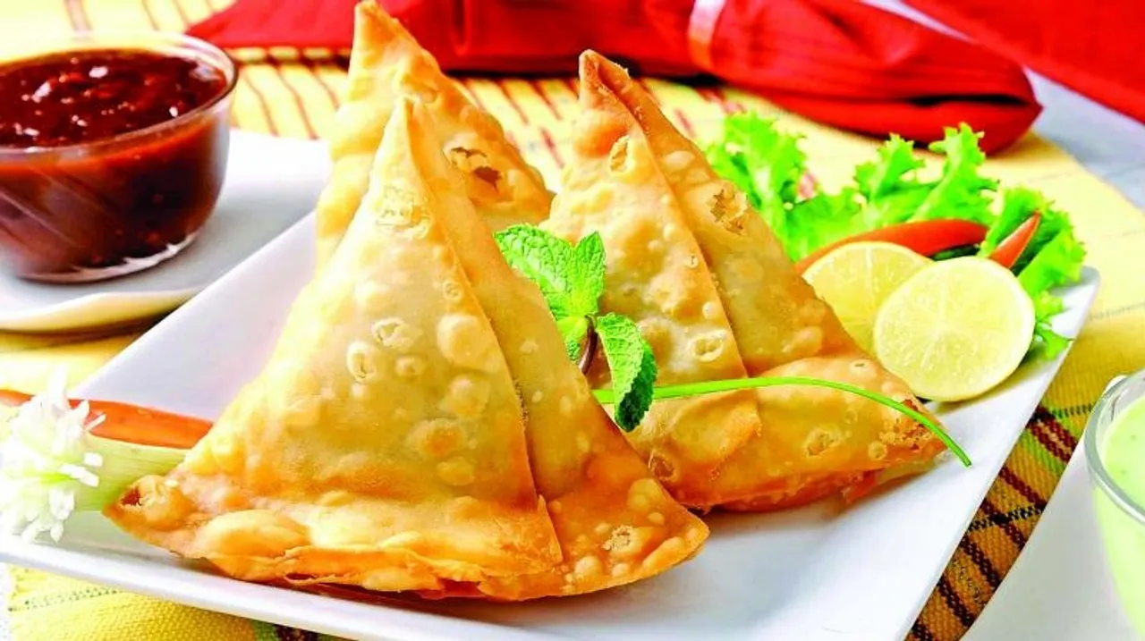  junk food Photograph: (KanakNews) 