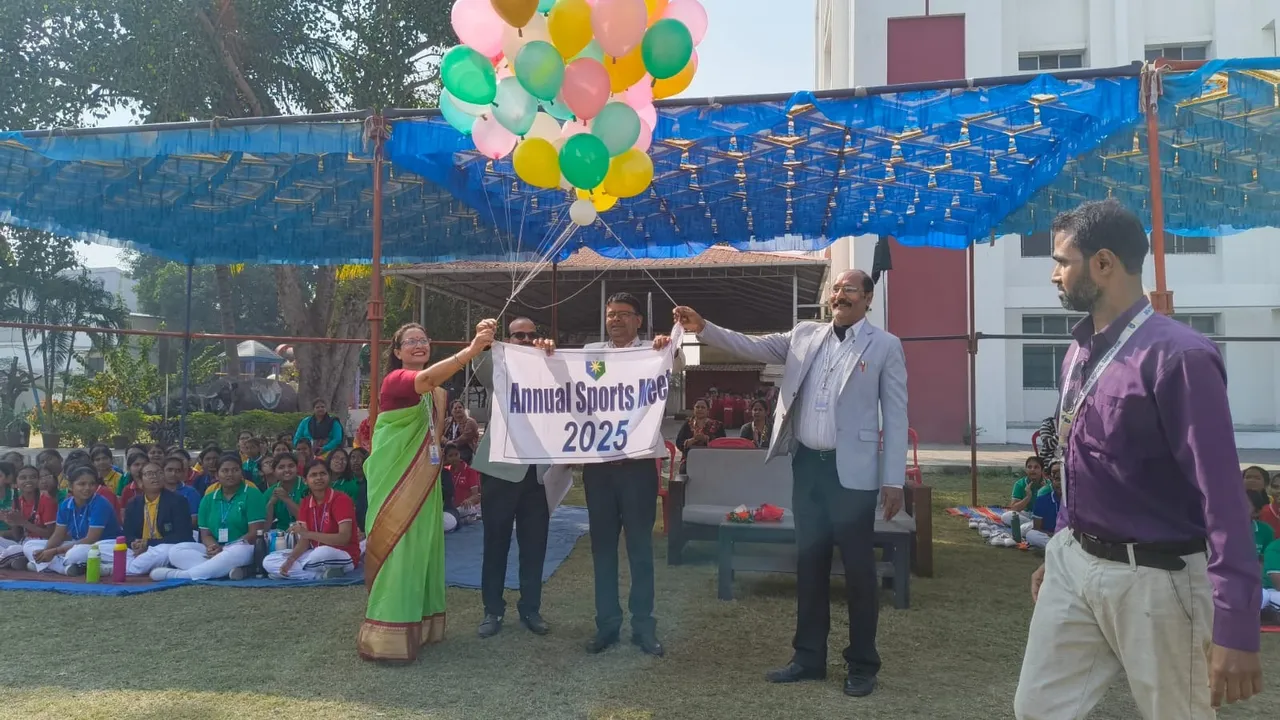  Indian Public School Photograph: (Kanak News) 