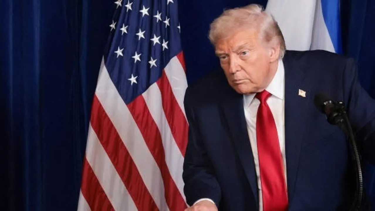  Donald Trump Photograph: (Kanak News) 