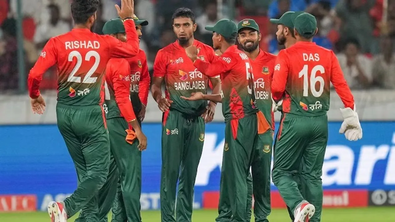  Bangladesh Match Photograph: (Internet) 