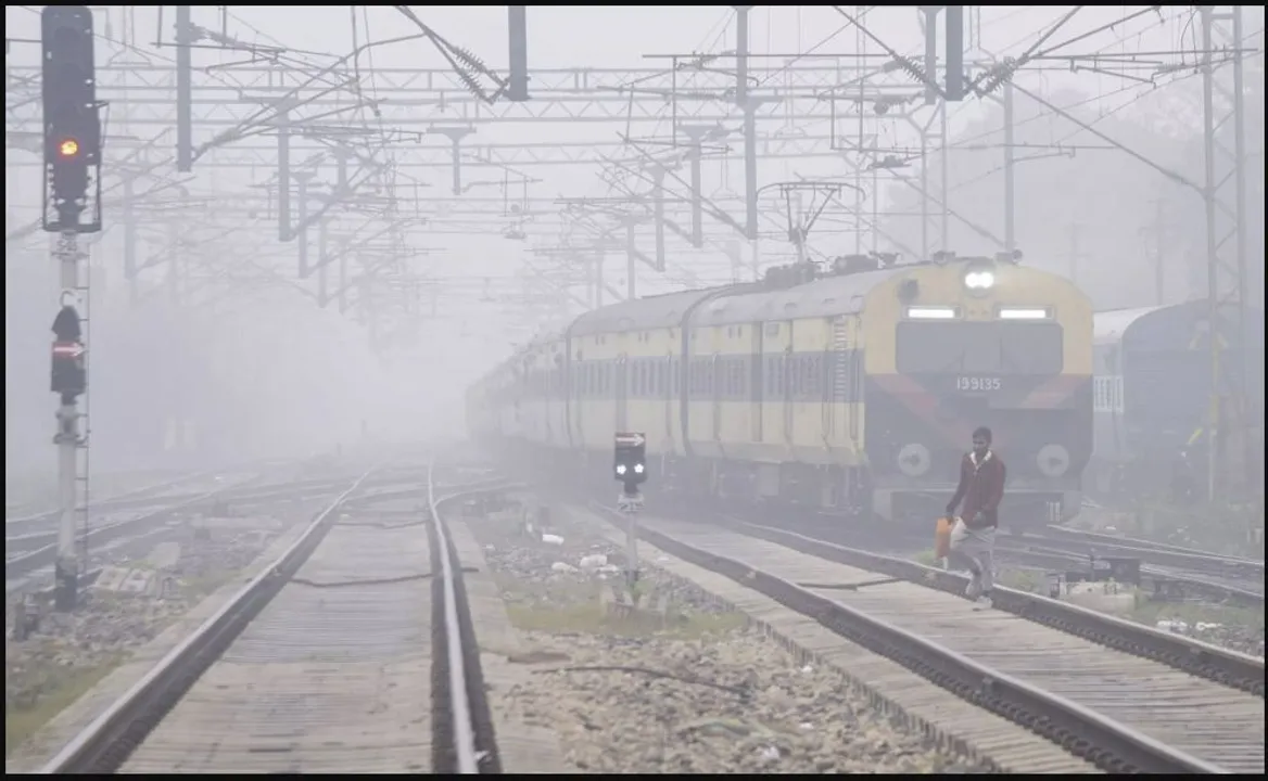  ଉତ୍ତର ଭାରତରେ ଘନ କୁହୁଡ଼ି, ତାମିଲନାଡ଼ୁରେ ରେଳ ଓ ବିମାନ ଚଳାଚଳ ବ୍ୟାହତ