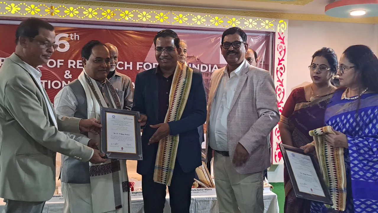  NIIS Photograph: (SAMBAD) 