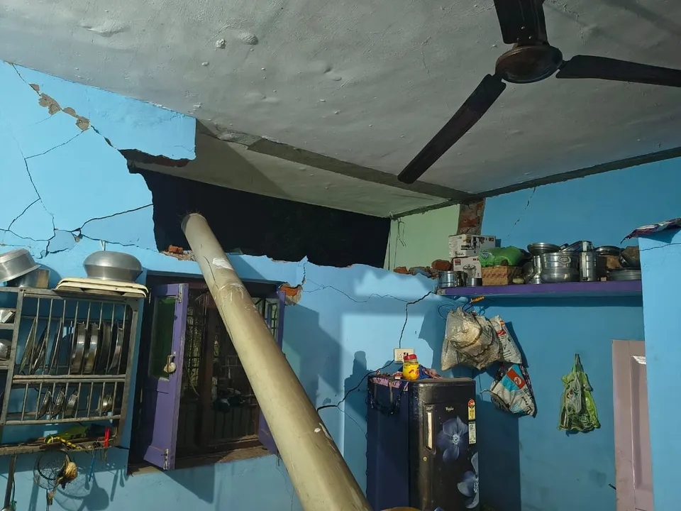  bomb Photograph: (KanakNews) 