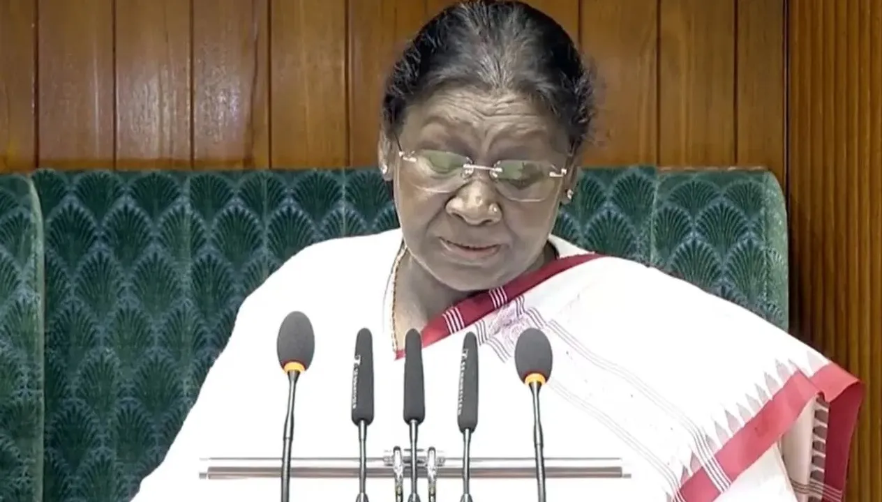  President Photograph: (Kanak news) 