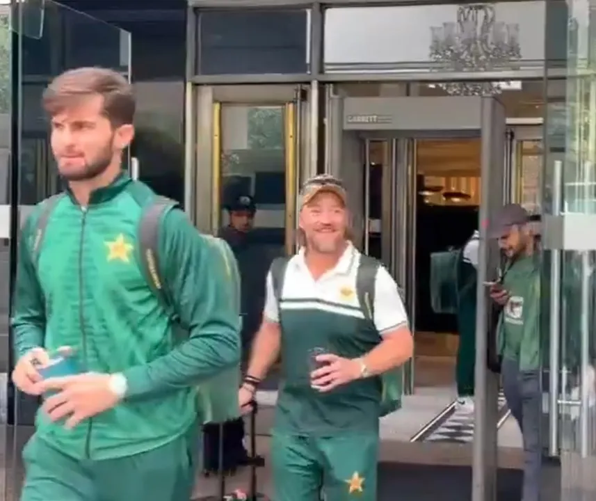  Pakistan squad Photograph: (Internet) 