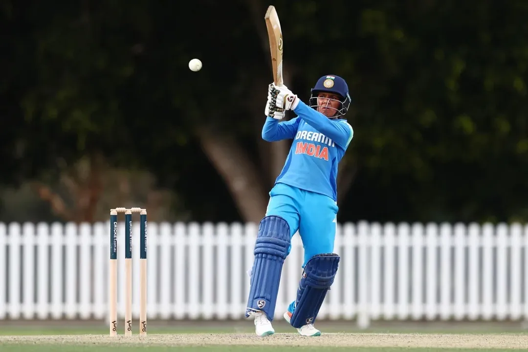  Rising Photograph: (Kanak news) 