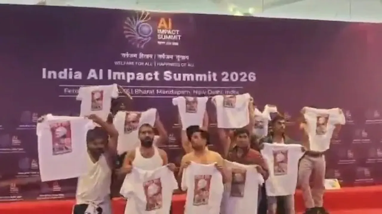  Photograph: (KANAKNEWS) 