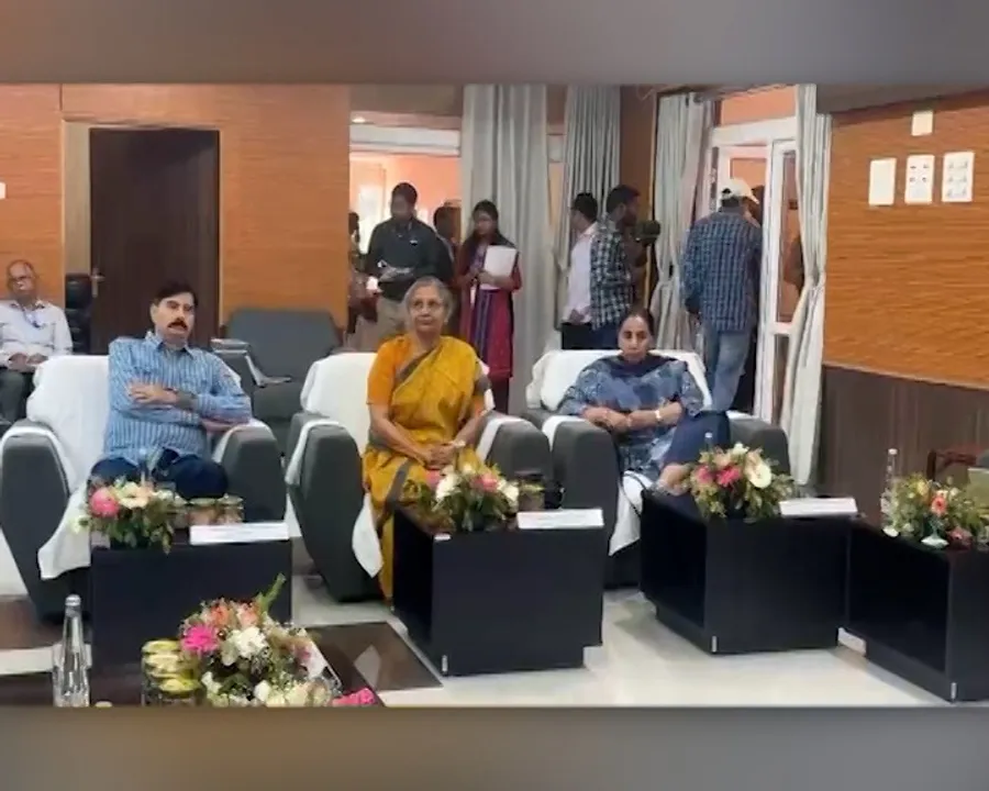  Hirakud Dam Photograph: (Kanak News) 