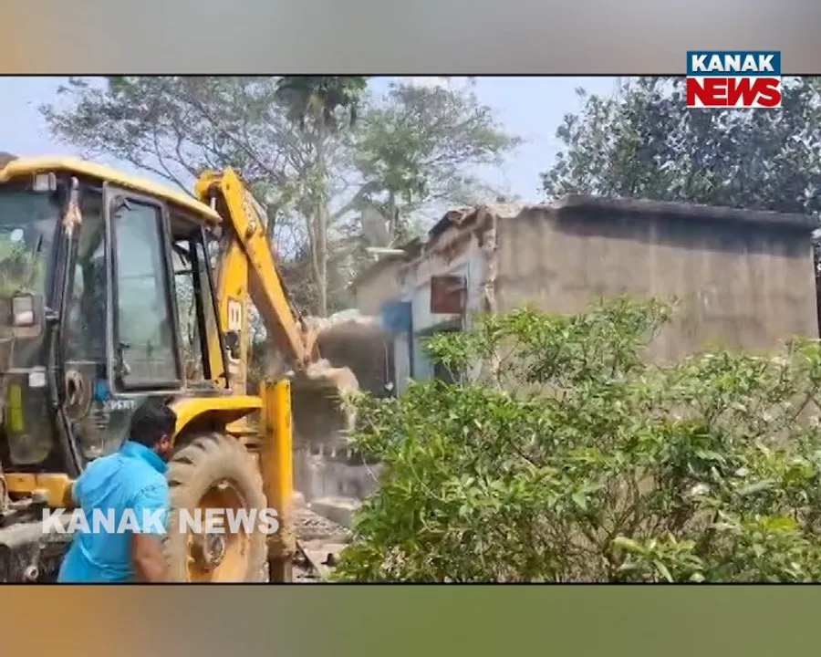  Photograph: (kanaknews) 