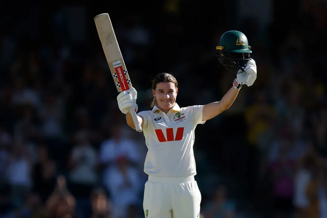  Perth Day-Night Test Photograph: (Internet) 