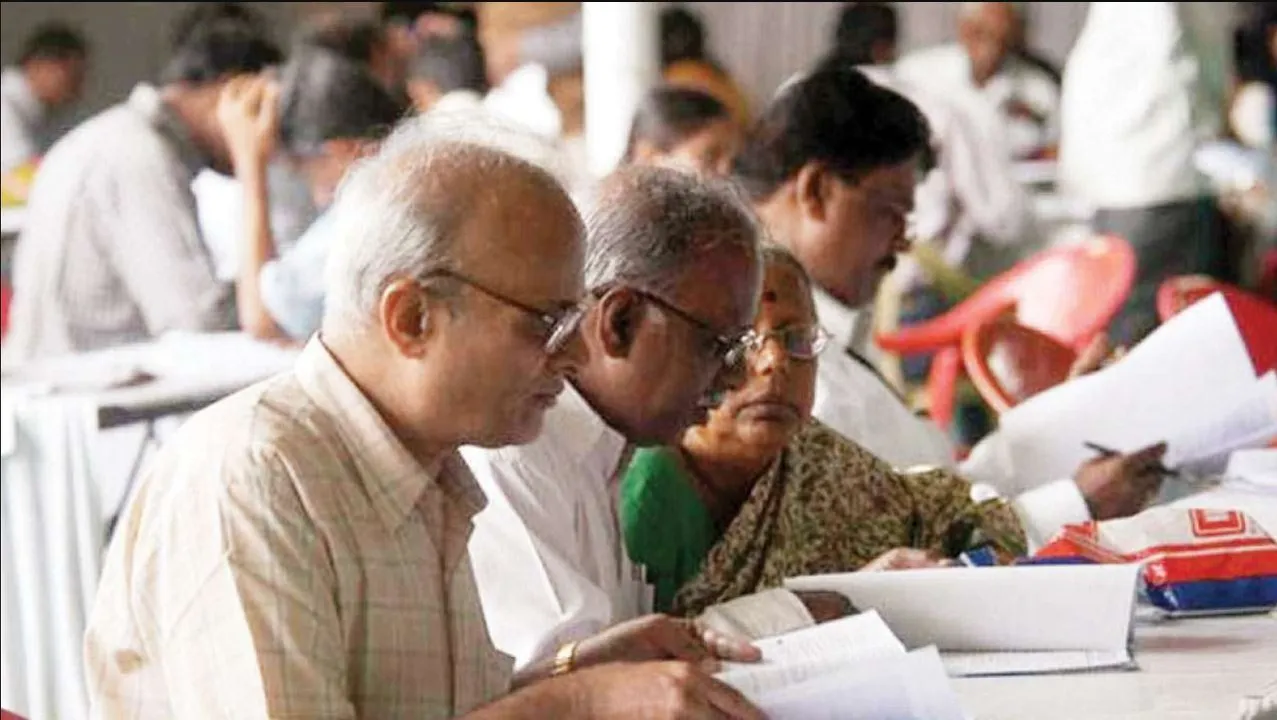  ପେନସନ୍ ସ୍କିମ ନେଇ କେନ୍ଦ୍ର ସରକାରଙ୍କ ବଡ ନିଷ୍ପତ୍ତି ; ୧୦ ବର୍ଷ ଚାକିରି କଲେ ୧୦ ହଜାର... ଅନ୍ୟ ନିୟମ ବି ଜାଣନ୍ତୁ ।