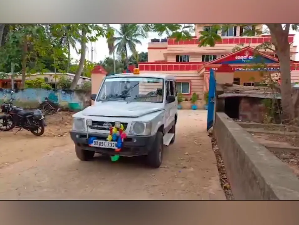  ନାବାଳିକାକୁ ଉଦ୍ଧାର କରିବାକୁ ଯାଇ ହଟହଟା ପୋଲିସ ; ୭ ପୋଲିସ ଆହତ