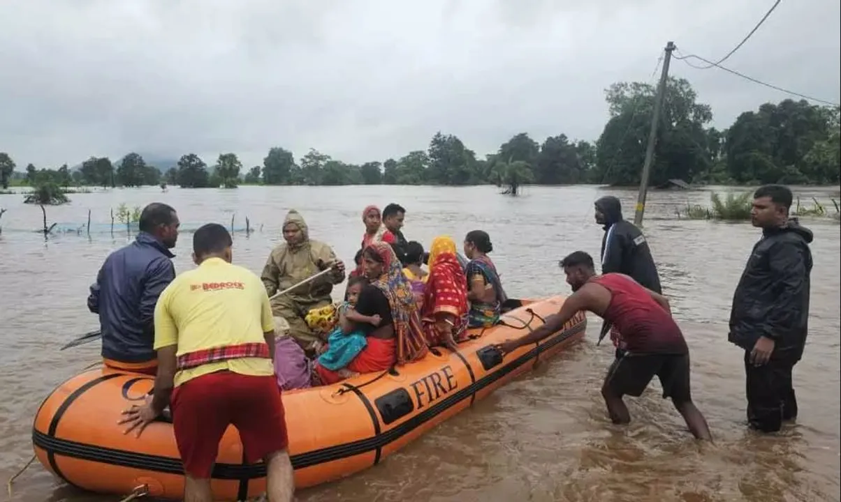  ବର୍ଷା ଯୋଗୁଁ ମାଲକାନଗିରି, ଗଞ୍ଜାମରେ ସ୍ଥିତି ବେହାଲ ; ଧୋଇଗଲା ପୋଲ, ୨ ଜିଲ୍ଲାରେ ସ୍କୁଲ ଛୁଟି ଘୋଷଣା