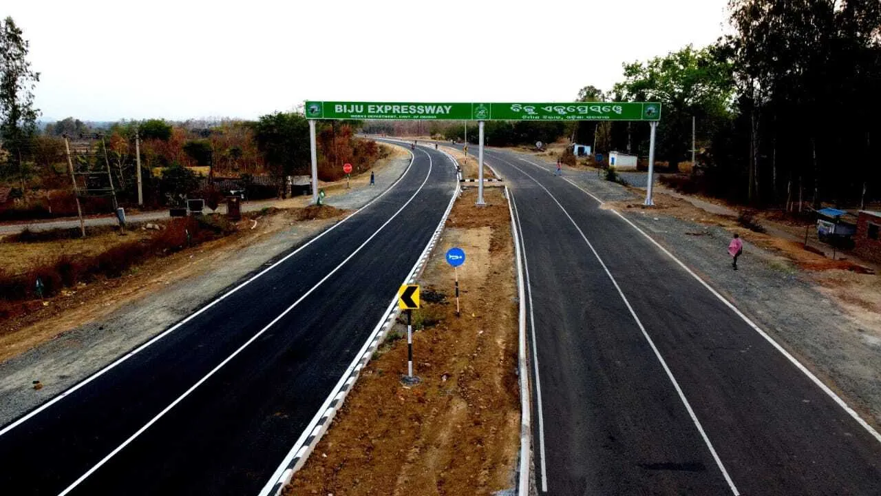 ବିଜୁ ଏକ୍ସପ୍ରେସ୍ ୱେ’ କାମରେ ଅନେକ ତ୍ରୁଟି ; ସିଏଜି ରିପୋର୍ଟରେ ଖୁଲାସା
