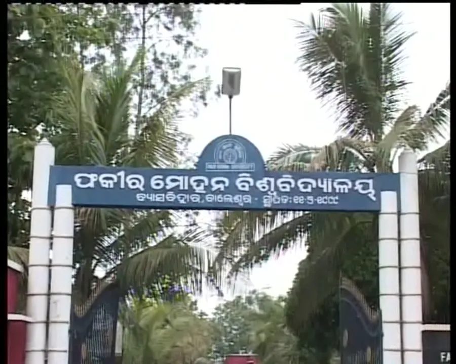  ମେଧାବୀ ଛାତ୍ରୀଙ୍କ ଭବିଷ୍ୟତ ସହ ଖେଳ