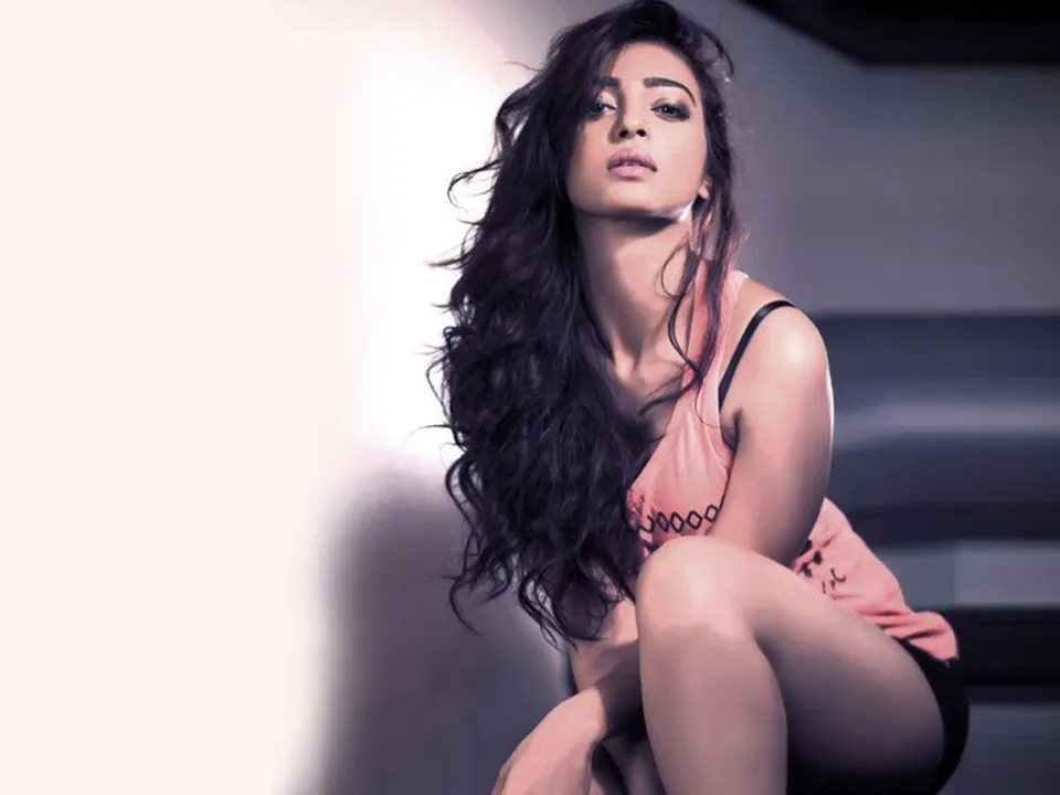  କାଷ୍ଟିଂ କାଉଚର ବୁଢିଆଣି ଜାଲରେ ବଲିଉଡ୍ : ମୁହଁ ଖୋଲିଲେ ନ୍ୟୁଡ୍ ନାୟିକା ରାଧିକା ଆପ୍ତେ