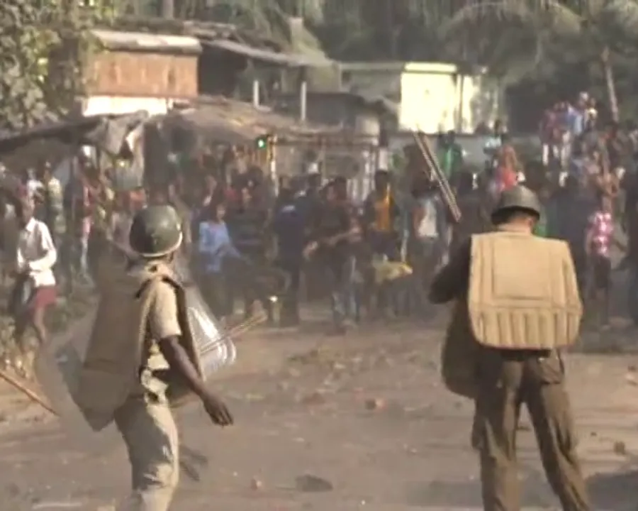  ନିମାପଡା ଚାରିଛକରେ ଉତ୍ତେଜନା : ପୁଲିସ-ସ୍ଥାନୀୟ ବାସିନ୍ଦା ମୁହାଁମୁହିଁ