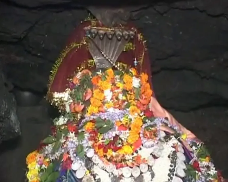  ଶିବ ପଂଚାକ୍ଷରରେ କମ୍ପୁଛି ସବୁ ଶୈବପୀଠ ! କପିଳାସ ପୀଠରେ ପ୍ରଭୁ ଶ୍ରୀ ଚନ୍ଦ୍ରଶେଖରଜୀଉଙ୍କ ଦର୍ଶନ ଲାଗି ଜମୁଛି ଭକ୍ତଙ୍କ ଭିଡ