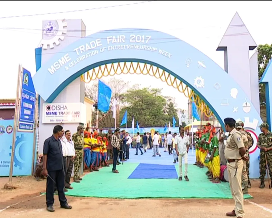  ରାଜଧାନୀରେ ଷ୍ଟାର୍ଟଅପ୍ ଓଡିଶା କାର୍ଯ୍ୟକ୍ରମ : ଭୁବନେଶ୍ୱର ପ୍ରଦର୍ଶନୀ ପଡିଆରେ ଚାଲିଛି ଏମଏସଏମଇ ବାର୍ଷିକ ବାଣିଜ୍ୟ ପ୍ରଦର୍ଶନୀ ମେଳା ୨୦୧୭