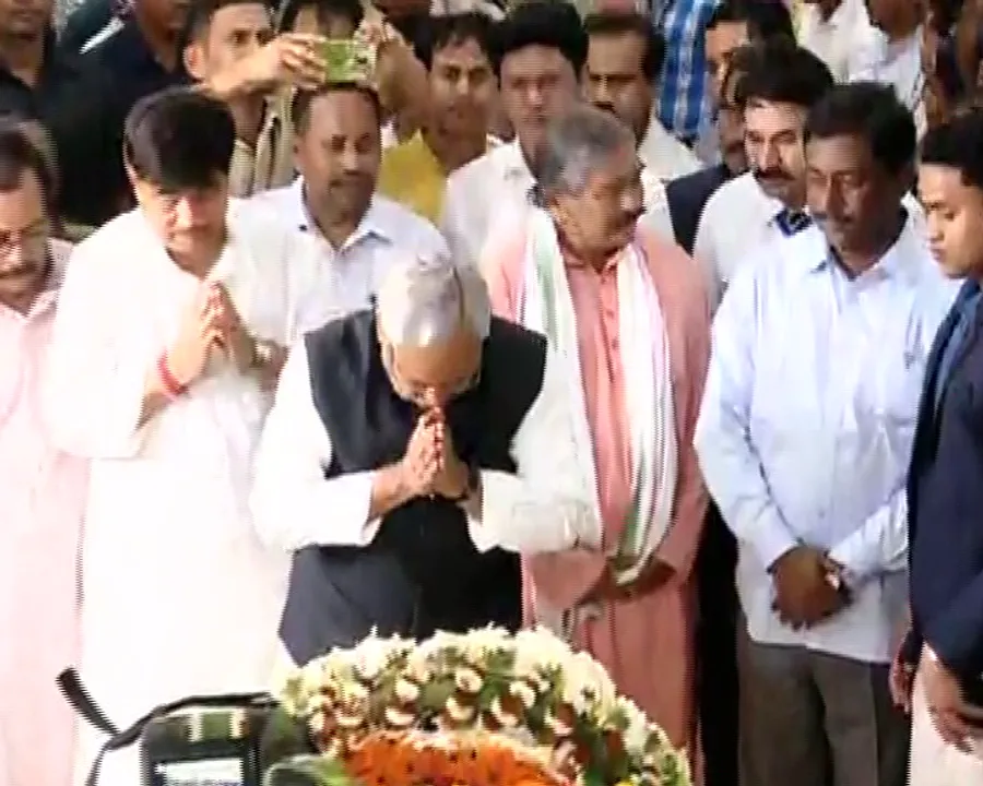  ଲୋକସଭାର ପୂର୍ବତନ ବାଚସ୍ପତି ରବି ରାୟଙ୍କ ପୈତୃକ ଗ୍ରାମରେ ଆଜି ଶେଷକୃତ୍ୟ ! ଶେଷଦର୍ଶନ କଲେ ବିହାର ମୁଖ୍ୟମନ୍ତ୍ରୀ