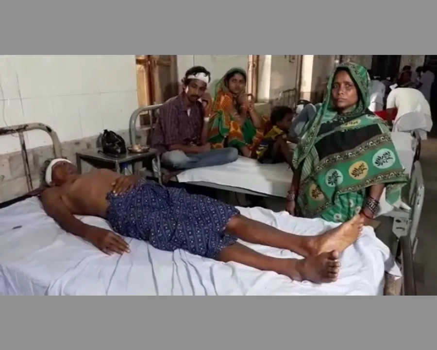 ନୟାଗଡ ହିଂଜଳଗାଡିଆରେ ଗୋଷ୍ଠୀ ସଂଘର୍ଷ ! ରାସ୍ତା କାମକୁ ନେଇ ଉଭୟ ଗୋଷ୍ଠୀ ମୁହାଁମୁହିଁ, ୭ ଗୁରୁତର