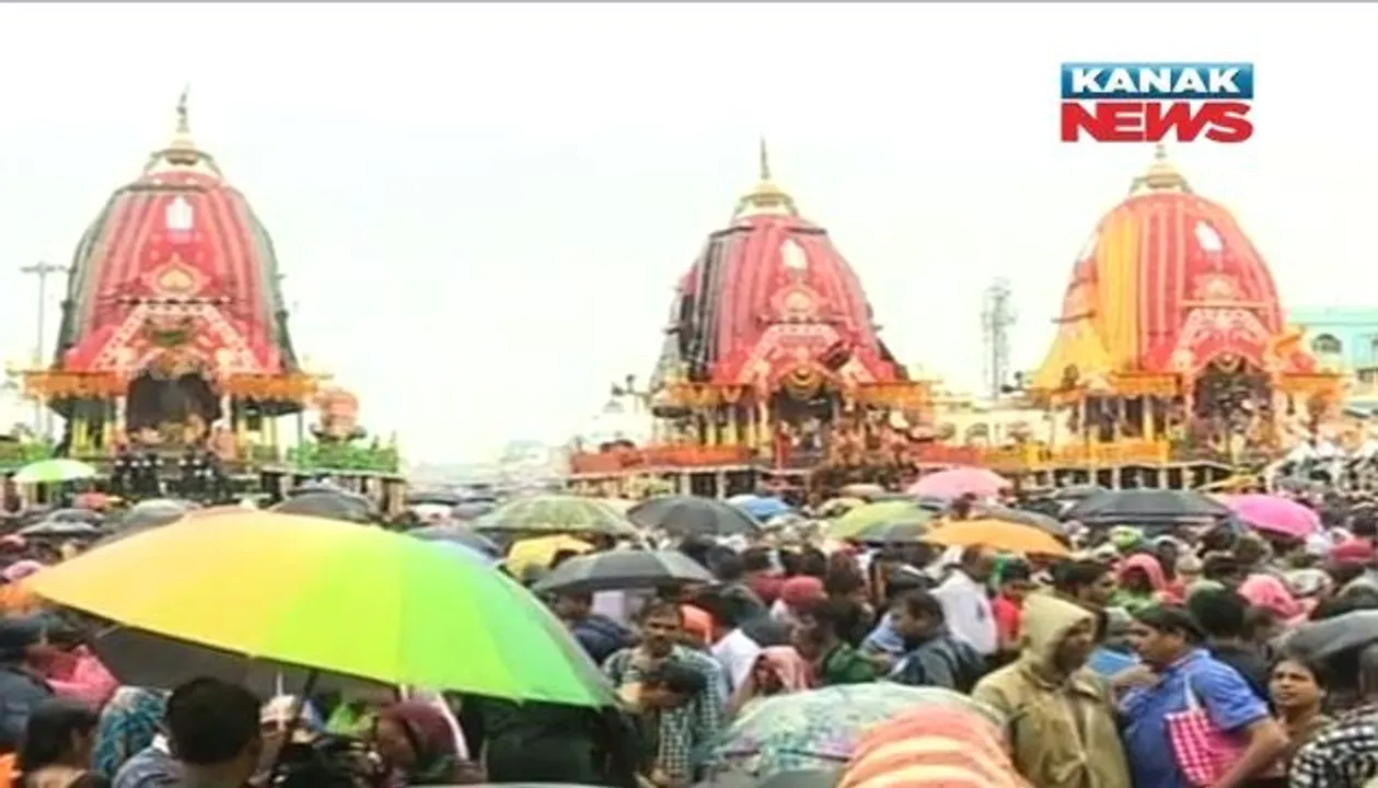  ଗୁଣ୍ଡିଚା ବାଡିରେ ଚତୁର୍ଦ୍ଧା ମୂରତୀଙ୍କ ତିନି ରଥ : ଆସନ୍ତାକାଲି ଆଡ଼ପ ମଣ୍ଡପ ବିଜେ