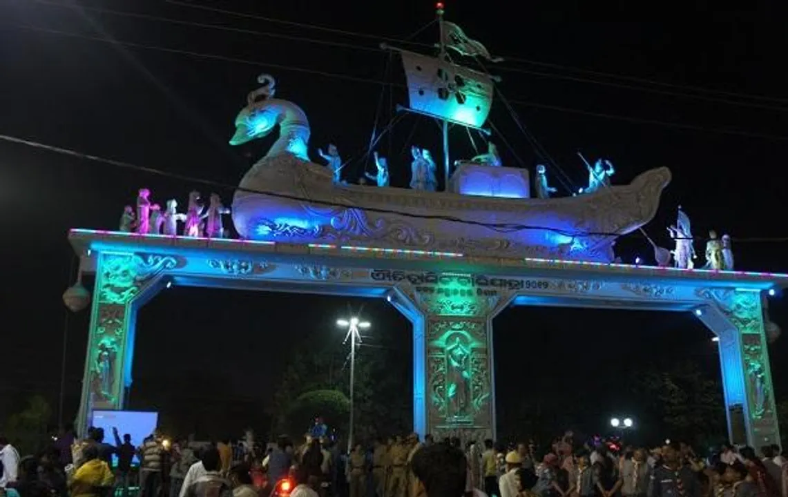  ଆଜିଠୁ କଟକର ଐତିହାସିକ ବାଲିଯାତ୍ରା : ୧୦ ଦିନ ଧରି ଚାଲିବ ଦେଶର ସର୍ବବୃହତ୍ ମୁକ୍ତାକାଶ ବାଣିଜ୍ୟିକ ମେଳା