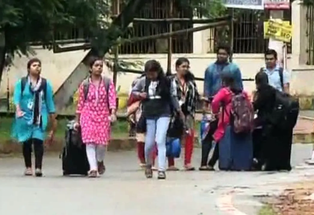 ସାଇନ-ଏ-ଡାଏ ଉଠି କ୍ଲାସ ଆରମ୍ଭ ହେବା ପରେ ପରେ ଉତ୍କଳ ବିଶ୍ୱବିଶ୍ୱାଳୟରେ ପୁଣି ବିଶୃଙ୍ଖଳା !