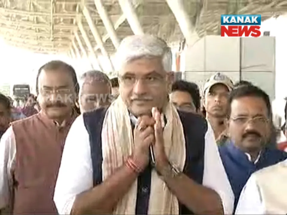  ପୋକରା କ୍ଷେତକୁ ନେଇ ସଜ ରାଜନୀତି ! ନବୀନ ସରକାରଙ୍କ ଉପରେ ବର୍ଷିଲେ କେନ୍ଦ୍ର କୃଷି ରାଷ୍ଟ୍ରମନ୍ତ୍ରୀ, କହିଲେ, ସଂକଟରେ ଅଛି ଓଡ଼ିଶା ଚାଷୀ