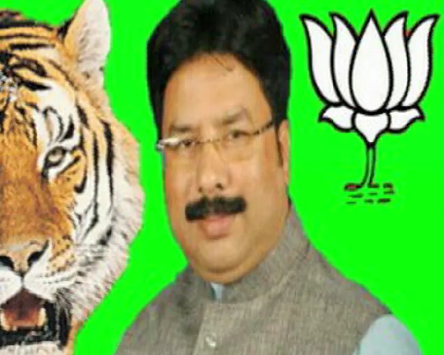  ବନ୍ଧାହେଲେ ବିଜେପି ନେତା ! କୋଟିଏ ଟଙ୍କାର ଜମି ଠକେଇ ମାମଲାରେ ମୟୂରଭଂଜ ଜିଲ୍ଲା ସଭାପତି ଗିରଫ