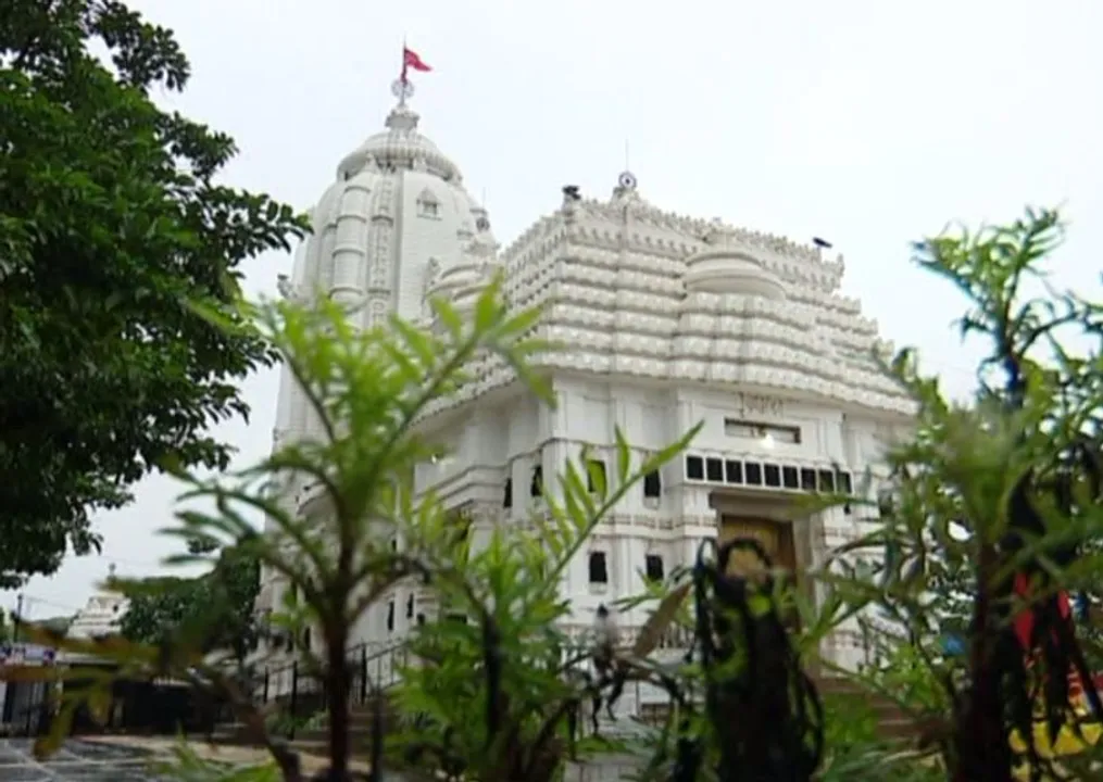  କୋରାପୁଟ ସାବର ଶ୍ରୀକ୍ଷେତ୍ରର ନିଆରା ମାହାତ୍ମ୍ୟ : ଆଦିବାସୀ ପରମ୍ପରା ଓ ରୀତିନୀତି ଅନୁସାରେ ପୂଜା ପାଆନ୍ତି କାଳିଆ ଠାକୁର