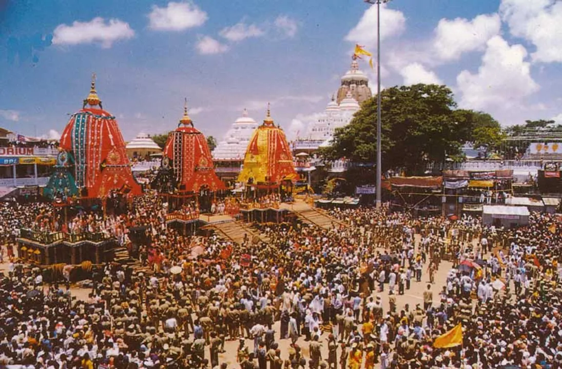  ରଥଯାତ୍ରାରେ ସେବକଙ୍କ ପାଉଣା ଛୁଇଁବ ୧୦ କୋଟି ! ଦୁଇ ବର୍ଷରେ ବଢିଲାଣି ୨ ଗୁଣ ଅର୍ଥରାଶି