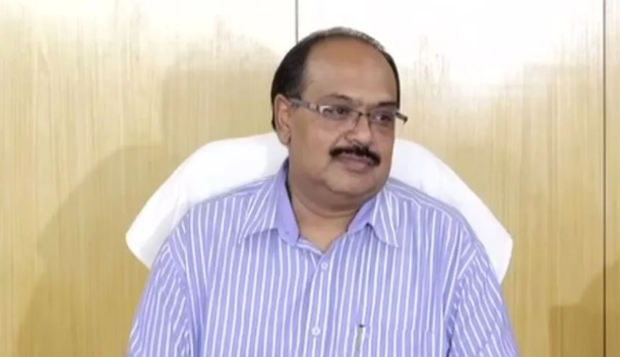  ଆରମ୍ଭ ହେଲା କାଉଣ୍ଟଡ଼ାଉନ ! ଓଡ଼ିଶାରେ ୪ଟି ପର୍ଯ୍ୟାୟ ହେବ ମତଦାନ । ହୋଡ଼ିଂ, ବ୍ୟାନର, ପୋଷ୍ଟର ଓ ଫଟୋ କାଢ଼ିବାକୁ ନିର୍ଦ୍ଦେଶ ।