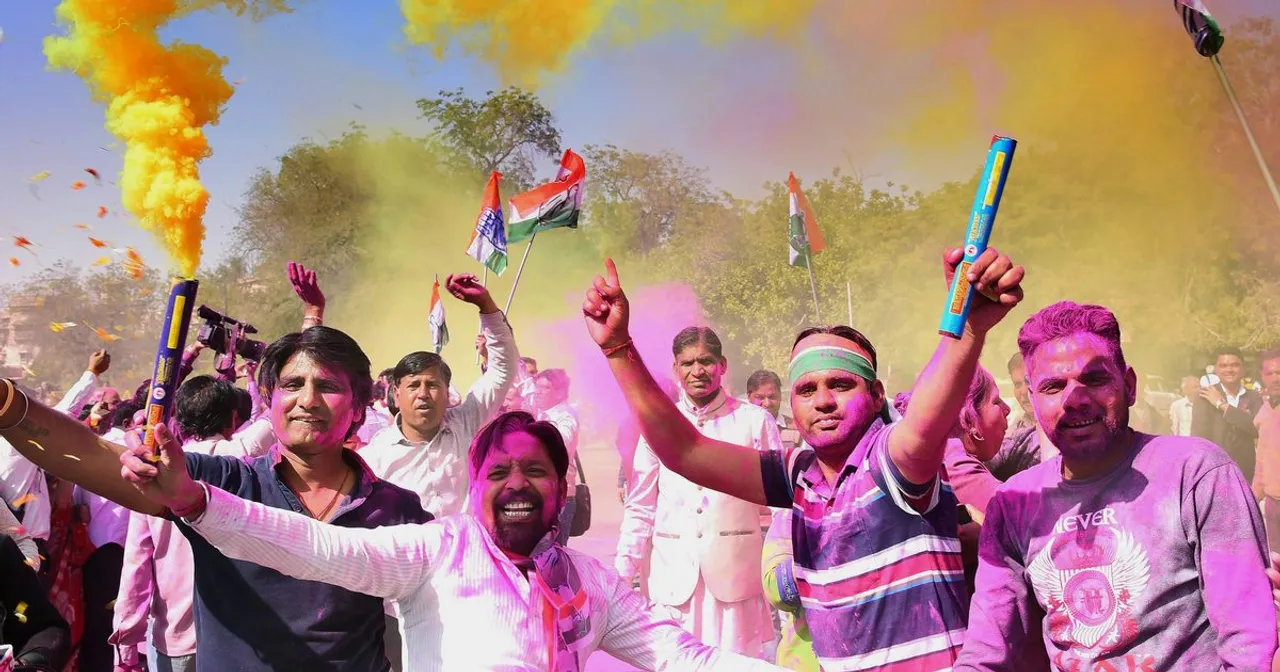  ଲଡୁ ବାଣ୍ଟିଲେ,ବାଣ ବି ଫୁଟାଇଲେ ! ନିର୍ବାଚନ ଅଗ୍ରିମ ଫଳାଫଳକୁ ନେଇ ଖୁସି ଜାହିର କଲେ କଂଗ୍ରେସ କର୍ମୀ ।