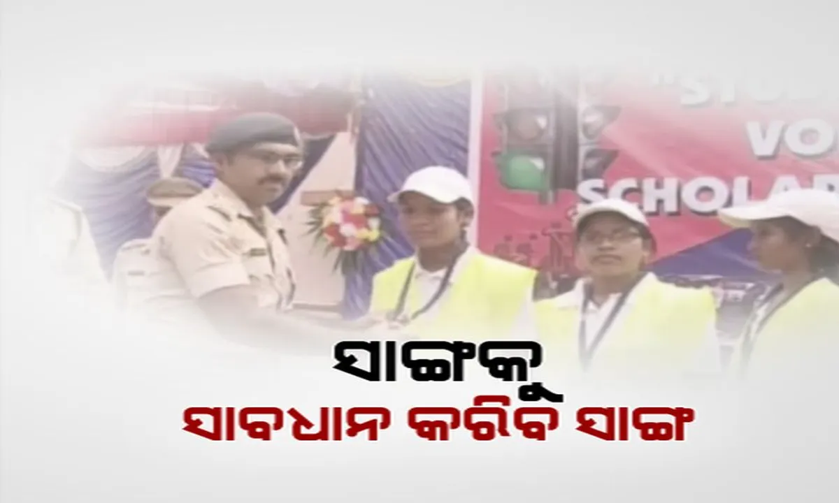  ଏଣିକି ମହଙ୍ଗା ପଡିବ ବିନା ହେଲମେଟରେ ଗାଡି ଚଲାଇବା । ନିୟମ ଭାଙ୍ଗିଲେ ହ୍ୱାଟସଆପରେ ଘରକୁ ପଠାଯିବ ଫଟୋ