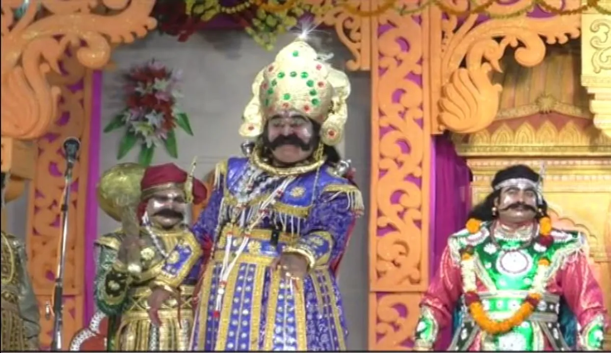  ୧୧ ଦିନର କଂସରାଜରେ ପଡିଲା ପୂର୍ଣ୍ଣଚ୍ଛେଦ ! ମଞ୍ଚରୁ ପଡି କଂସ ମାମୁ ମରିବା ପରେ ଶେଷ ହେଲା ବିଶ୍ୱପ୍ରସିଦ୍ଧ ଧନୁଯାତ୍ରା