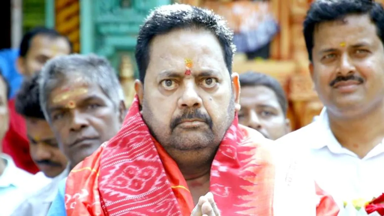  ହସ୍‌ପିଟାଲ ବେଡରେ ପ୍ରଦୀପ ମହାରଥୀ: ଦେଇ ପାରିଲେନି ଭୋଟ୍, ଆଜି ଜାମିନ୍ ଆବେଦନ ଶୁଣାଣି