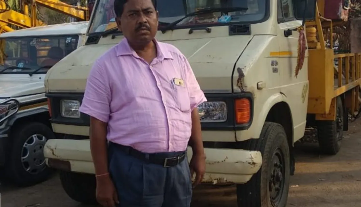  ‘ଫୋନି’ ପୀଡିତଙ୍କ ପାଇଁ ବଢିଲା ସହାୟତାର ହାତ । ନାଲକୋ ପକ୍ଷରୁ ବାତ୍ୟା ପ୍ରଭାବିତ ଜନସାଧାରଣଙ୍କୁ ରିଲିଫ୍ ବଣ୍ଟନ ।