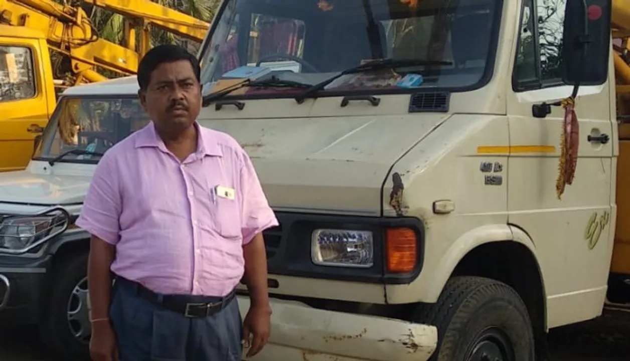  ବିଏମସି ଇଞ୍ଜିନିୟରଙ୍କ ପ୍ରଶଂସନୀୟ କାର୍ଯ୍ୟ: ହସ୍ପିଟାଲ ଶଯ୍ୟାରୁ ଉଠି ଆସି ପୁନରୁଦ୍ଧାର କାର୍ଯ୍ୟରେ ହେଲେ ସାମିଲ, କିଡନୀ ଜନିତ ରୋଗରେ ଆକ୍ରାନ୍ତ ହୋଇ ମେଡିକାଲିରେ ହେଉଥିଲେ ଚିକିତ୍ସିତ
