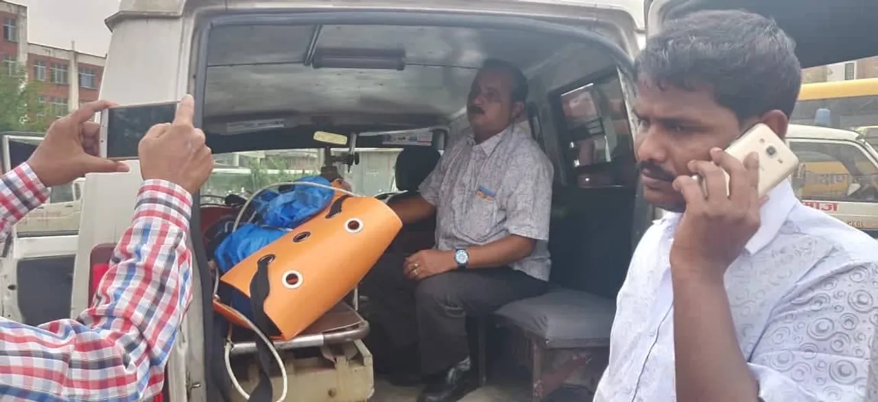  ଅପେକ୍ଷାରେ ଓଡ଼ିଶା । କାଠମାଣ୍ଡୁରେ ପହଁଚିଲା କଳ୍ପନାଙ୍କ ମରଶରୀର, ପରିବାରକୁ ହସ୍ତାନ୍ତର ପରେ ଓଡ଼ିଶା ଆସିବ ପାହାଡ଼ ରାଣୀଙ୍କ ପ୍ରାର୍ଥିବ ଶରୀର ।