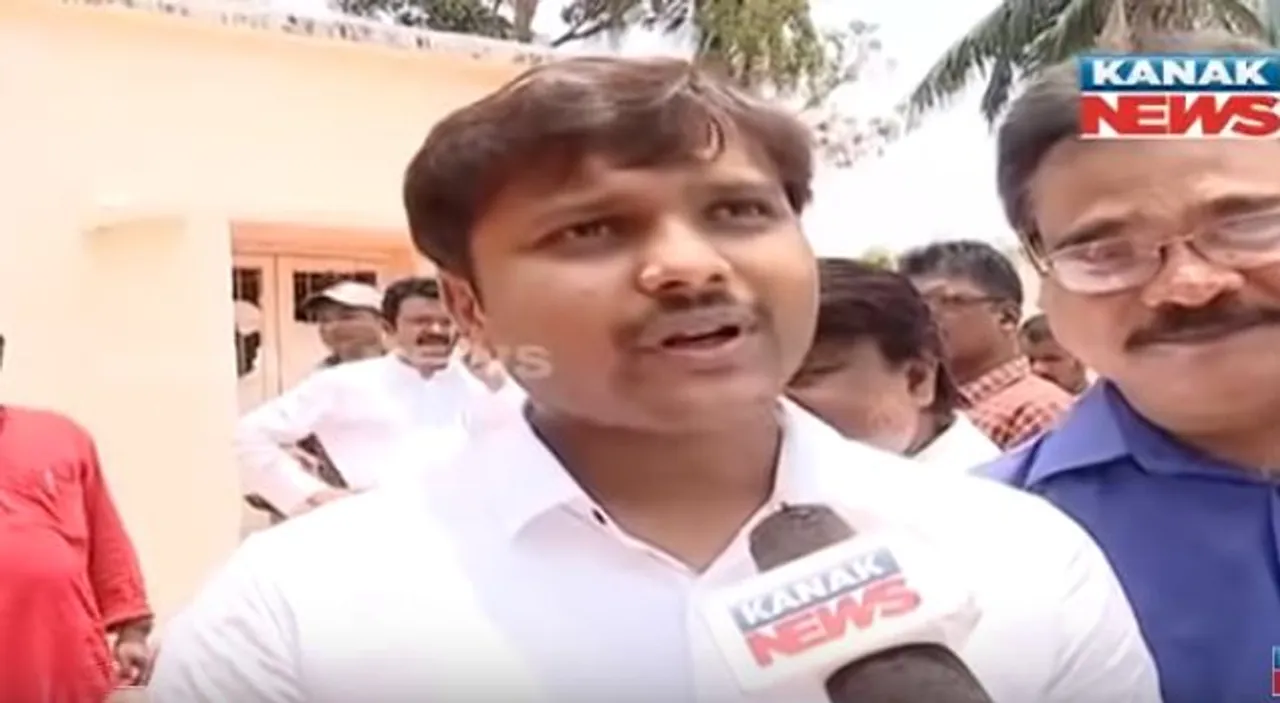  ଚୌଦ୍ୱାର-କଟକର ନବନିର୍ବାଚିତ ବିଧାୟକଙ୍କ ଗାଡ଼ି ଦୁର୍ଘଟଣା ଗ୍ରସ୍ତ : ଅଳ୍ପକେ ବର୍ତ୍ତିଗଲେ ସୌଭିକ୍