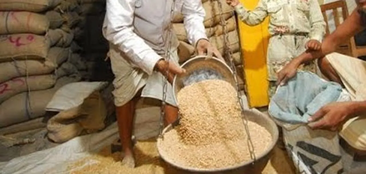  ରାସନ କାର୍ଡରେ ଆଧାର ଲିଙ୍କ୍‌ ନାହିଁ : ନଭେମ୍ବର ମାସର ରାସନରୁ ବଞ୍ଚିତ ହେବେ  ୮୩ ହଜାର ହିତାଧିକାରୀ