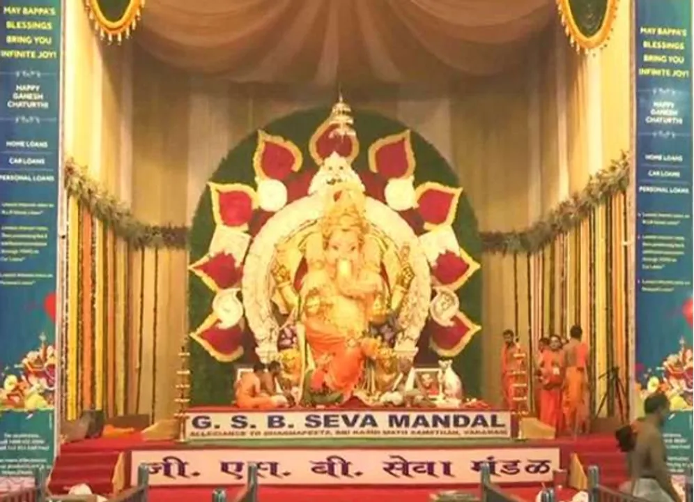  ମାୟାନଗରୀ ମୁମ୍ୱାଇରେ ଗଣେଶ ପୂଜାର ଧୁମ୍ : ମୁମ୍ୱାଇର ମତୁଙ୍ଗାରେ ଆକର୍ଷଣର କେନ୍ଦ୍ରବିନ୍ଦୁ ସାଜିଛି ସୁନାର ଗଣେଶ 