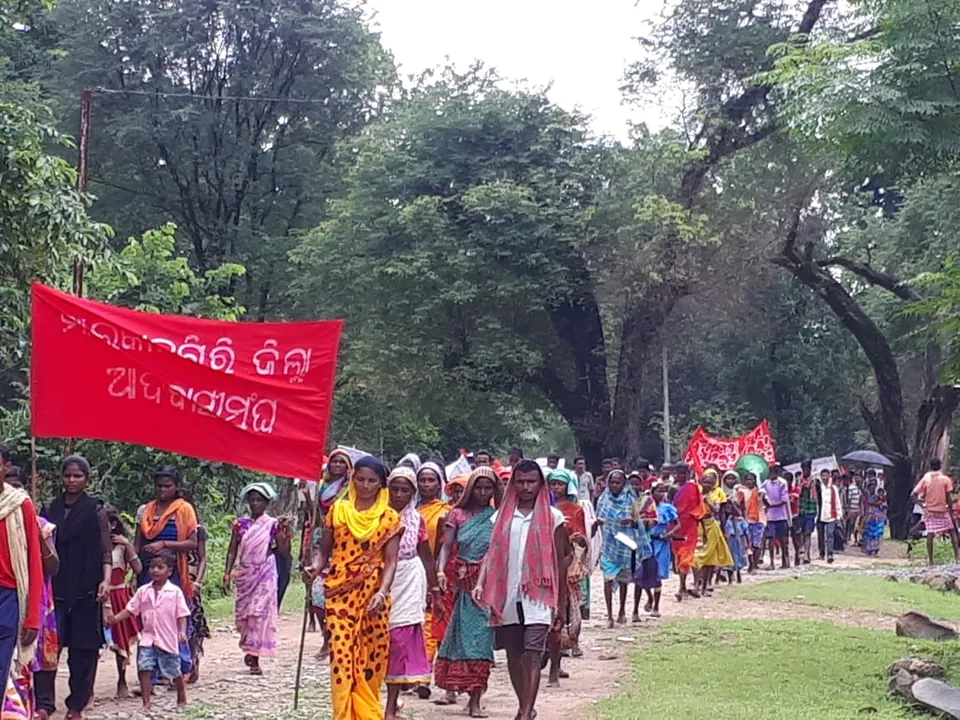  ମାଲକାନଗିରି ସୀମାରେ ଆଦିବାସୀ ମେଳି ! ଛତିଶଗଡ ସରକାରଙ୍କ ଡ୍ୟାମ୍ ନିର୍ମାଣକୁ ବିରୋଧ , ୪୦ରୁ ଅଧିକ ଗାଁ ଓ ଚାଷଜମି ବୁଡିବାର ଆଶଙ୍କା ।