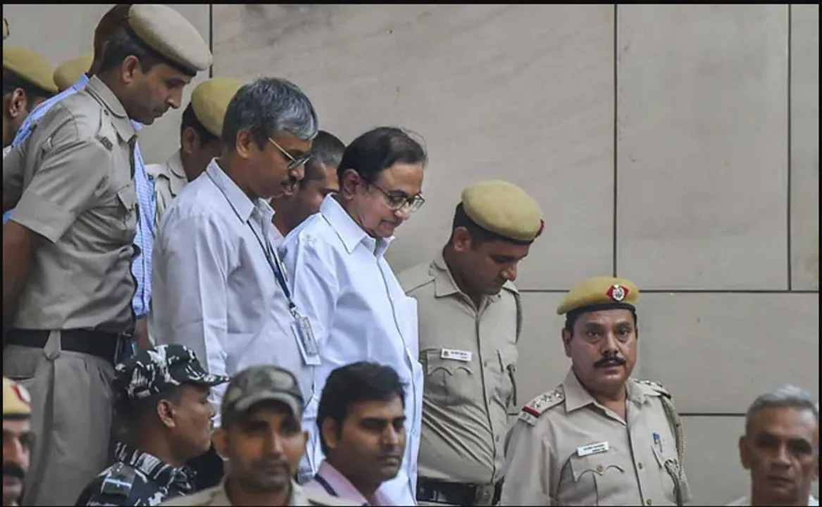  ପୁଣି ଜେଲକୁ ଫେରିଲେ ପି.ଚିଦାମ୍ବରମ୍ ! ପେଟରେ ଯନ୍ତ୍ରଣା ହେବାରୁ ଏମ୍ସରେ ହୋଇଥିଲେ ଭର୍ତ୍ତୀ ।