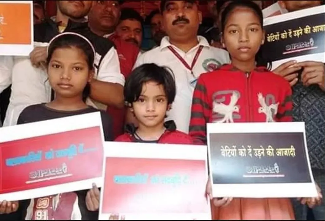  ଦୁଷ୍କର୍ମକାରୀଙ୍କ ପାଇଁ ଦେବୀ ଦ୍ୱାର ବନ୍ଦ : ଦୁଷ୍କର୍ମକାରୀଙ୍କ ପାଇଁ ବନ୍ଦ ହେଲା ଦେବୀ ମନ୍ଦିର ଦ୍ୱାର । ଚାରିଆଡେ ଲାଗିଲା ପୋଷ୍ଟର ।