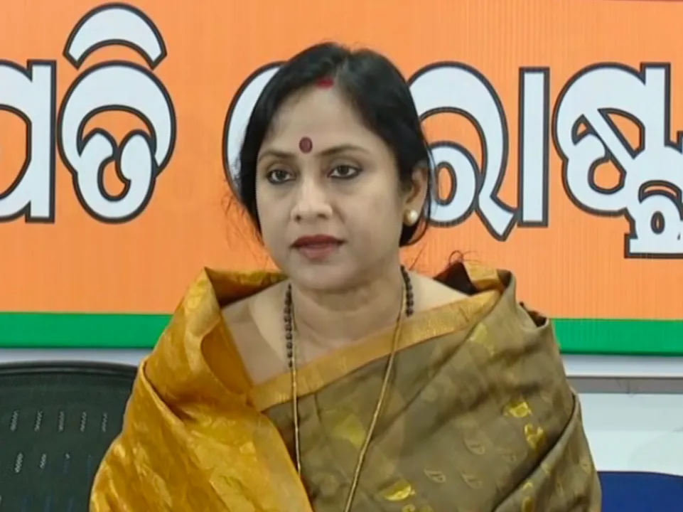  କ୍ୟାବିନେଟ୍ ନିଷ୍ପତ୍ତିକୁ ଲେଖାଶ୍ରୀଙ୍କ କାଉଣ୍ଟର । ସରକାରୀ ସ୍କୁଲ ପିଲାଙ୍କୁ ସଂରକ୍ଷଣ ନିଷ୍ପତ୍ତିକୁ ବିରୋଧ କଲେ ବିଜେପି ନେତ୍ରୀ