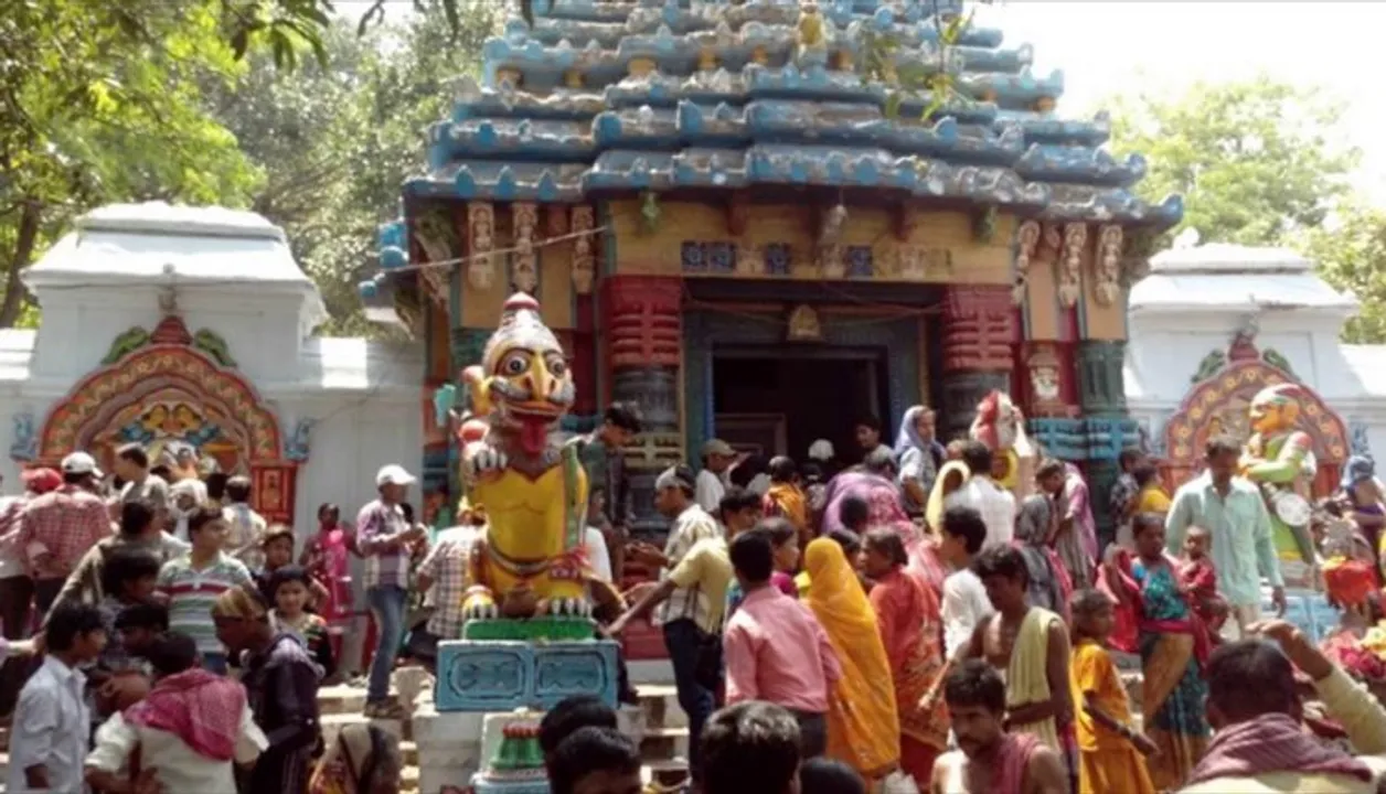  ସେବାୟତ ନା ଡକାୟତ !! ଅଧିକ ଦକ୍ଷିଣା ଦେଲେ ନାହିଁ ବୋଲି ଭକ୍ତଙ୍କୁ ହାଣିପକାଇଲେ ସେବାୟତ