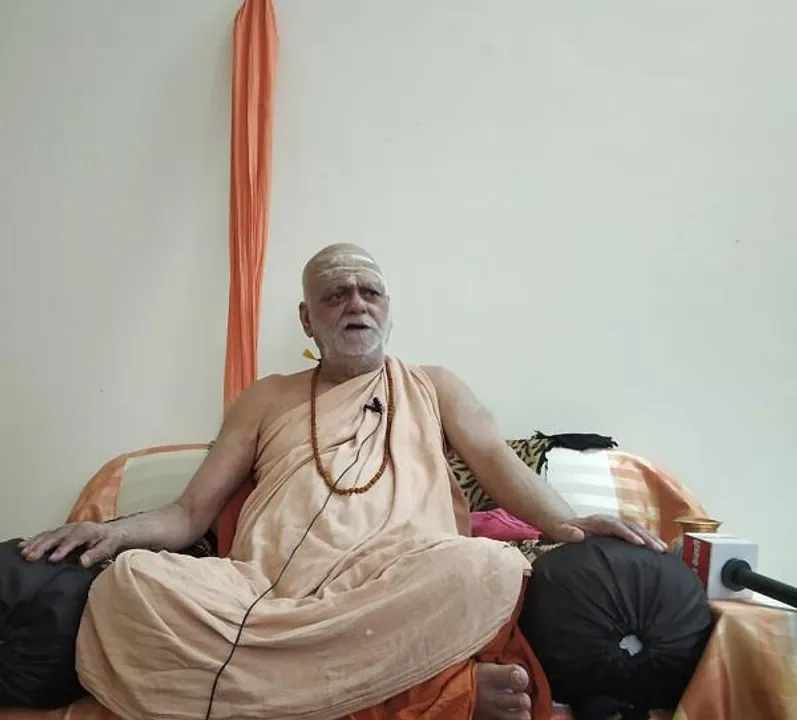  କରୋନା ସଚେତନତା: ହୋମ୍ କ୍ୱାରେଣ୍ଟିନରେ ଜଗଦଗୁରୁ ଶଙ୍କରାଚାର୍ଯ୍ୟ । ଗତକାଲି ଦିଲ୍ଲୀରୁ ଫେରି ଗୋବର୍ଦ୍ଧନ ମଠରେ ପହଁଚିଥିଲେ ଶଙ୍କରାଚାର୍ଯ୍ୟ ।