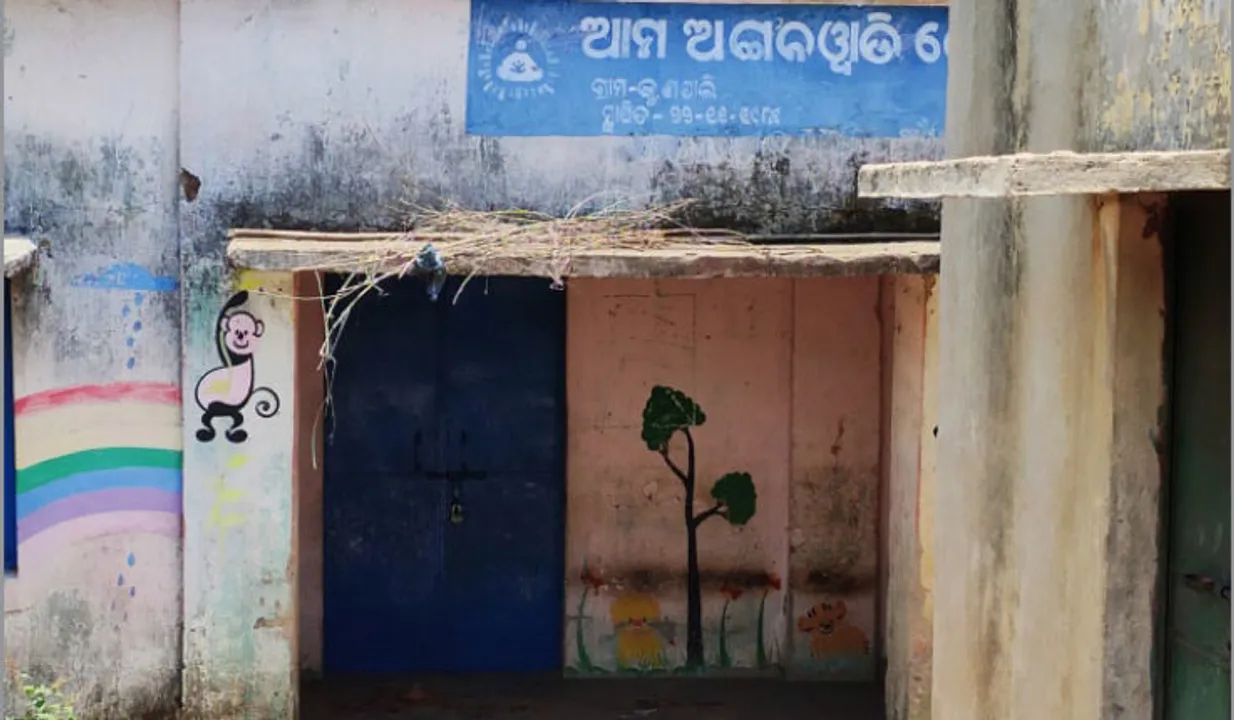  ଗୁମର ଖୋଲୁଛି କରୋନା : ଛୁଆଙ୍କ ରାସନ୍‌ ବି ବାବୁ, ବାବୁଆଣୀଙ୍କ ପେଟରେ